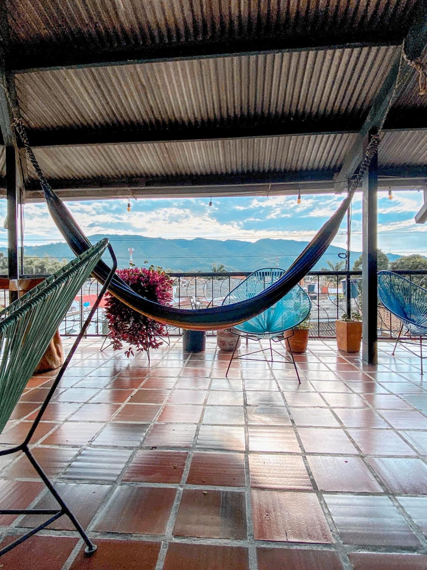 La Rosa Nautica Hostel Guaduas Exterior photo